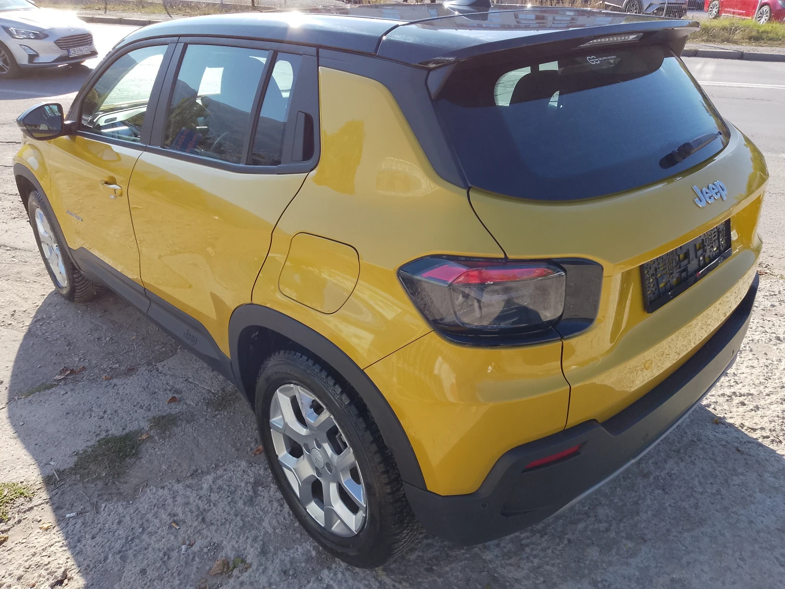 Jeep Avenger 1.2 ALTITUDE/JBL, снимка 7 - Автомобили и джипове - 54087962