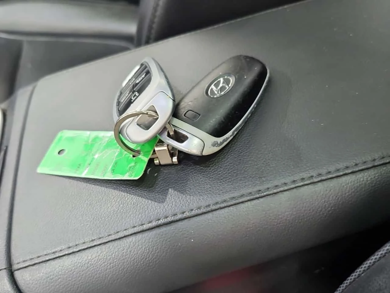 Hyundai Tucson LUXURY/CARFAX/2 ключа/Панорама/Кожа/Подгрев/, снимка 8 - Автомобили и джипове - 54114232