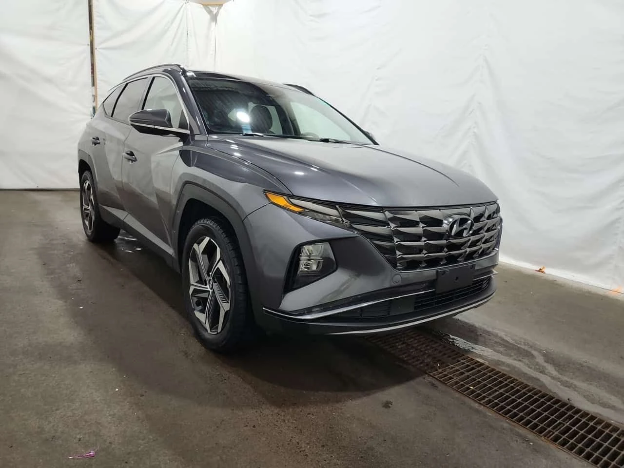 Hyundai Tucson LUXURY/CARFAX/2 ключа/Панорама/Кожа/Подгрев/, снимка 2 - Автомобили и джипове - 54114232