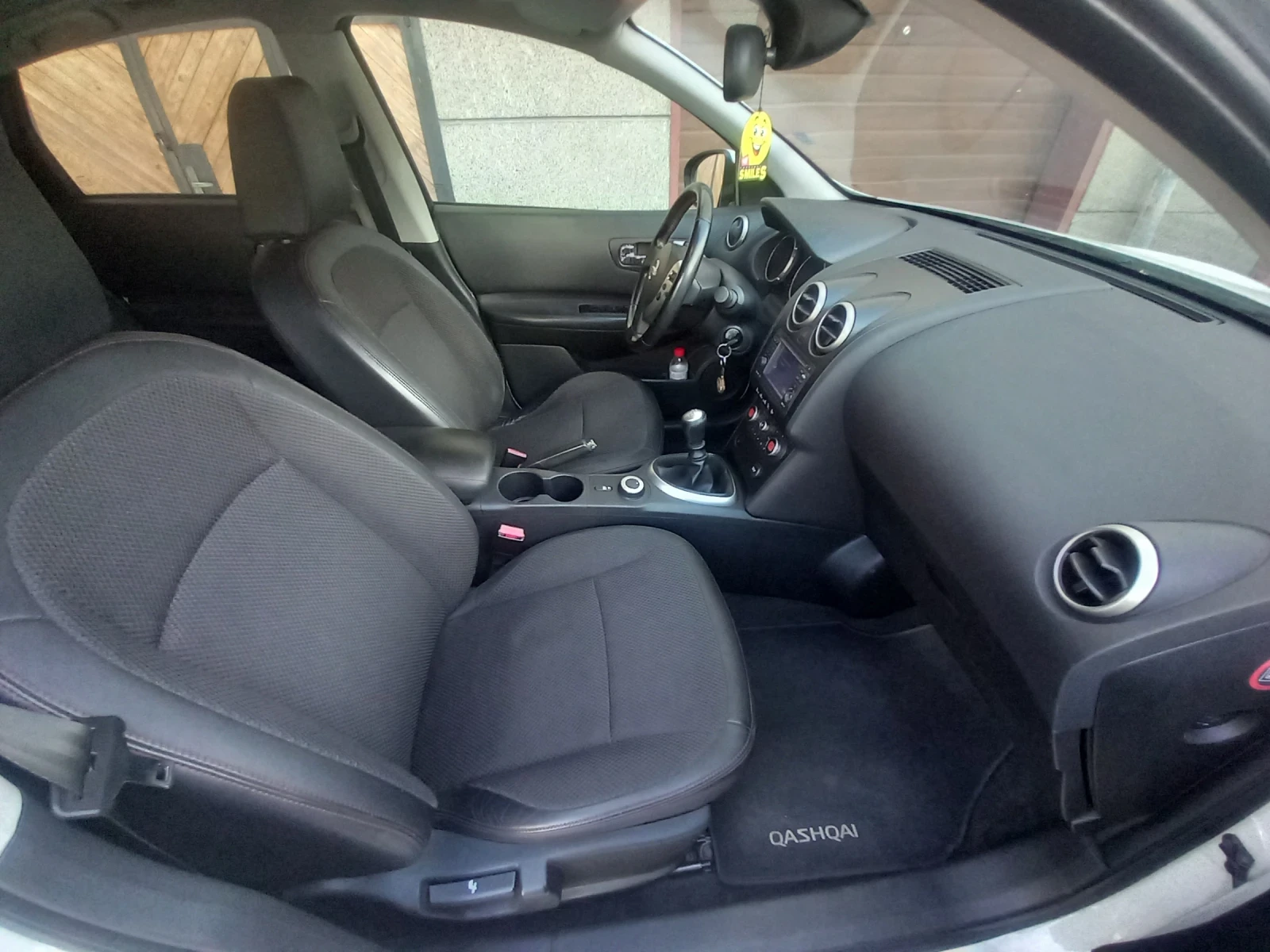 Nissan Qashqai 2.0 4x4 LPG, снимка 12 - Автомобили и джипове - 54556236