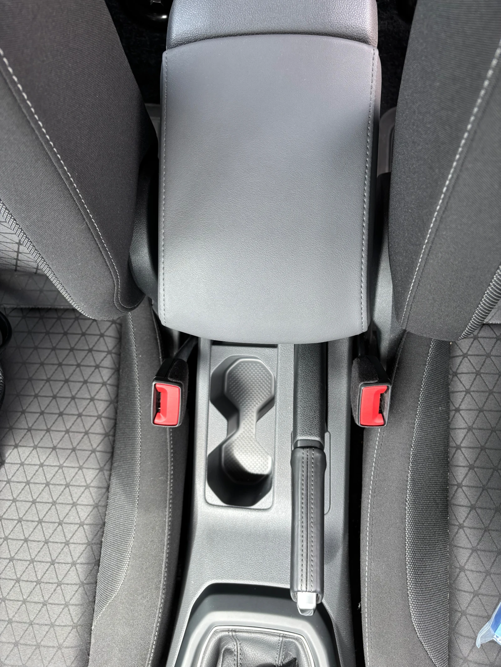 VW T-Cross, снимка 11 - Автомобили и джипове - 54742598