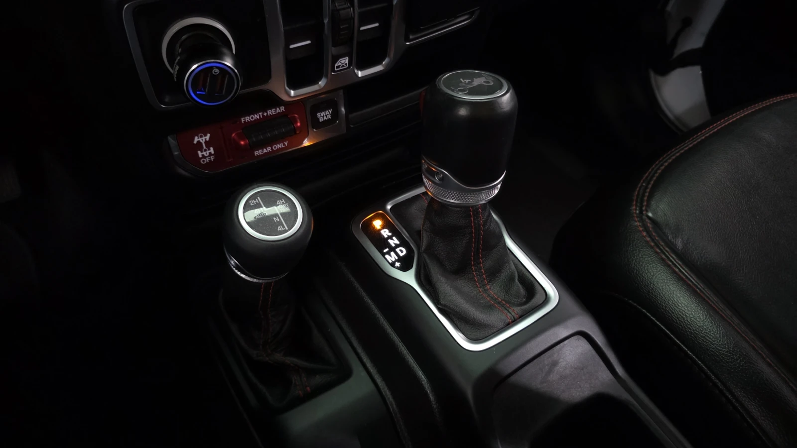 Jeep Wrangler 2.0 BLIND SPOT КРАЙНА ЦЕНА* encareu.com, снимка 9 - Автомобили и джипове - 55594958