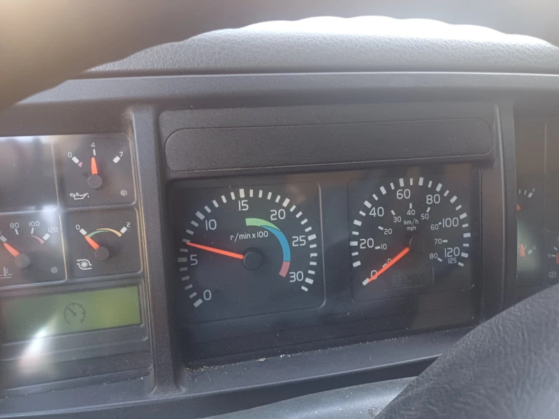 Volvo Fl, снимка 12 - Камиони - 52581898