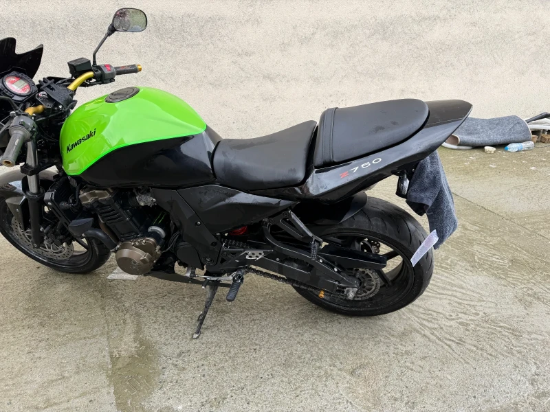 Kawasaki Z 750, снимка 7 - Мотоциклети и мототехника - 53401789