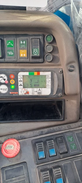 Челен товарач Manitou MRT1635, снимка 6