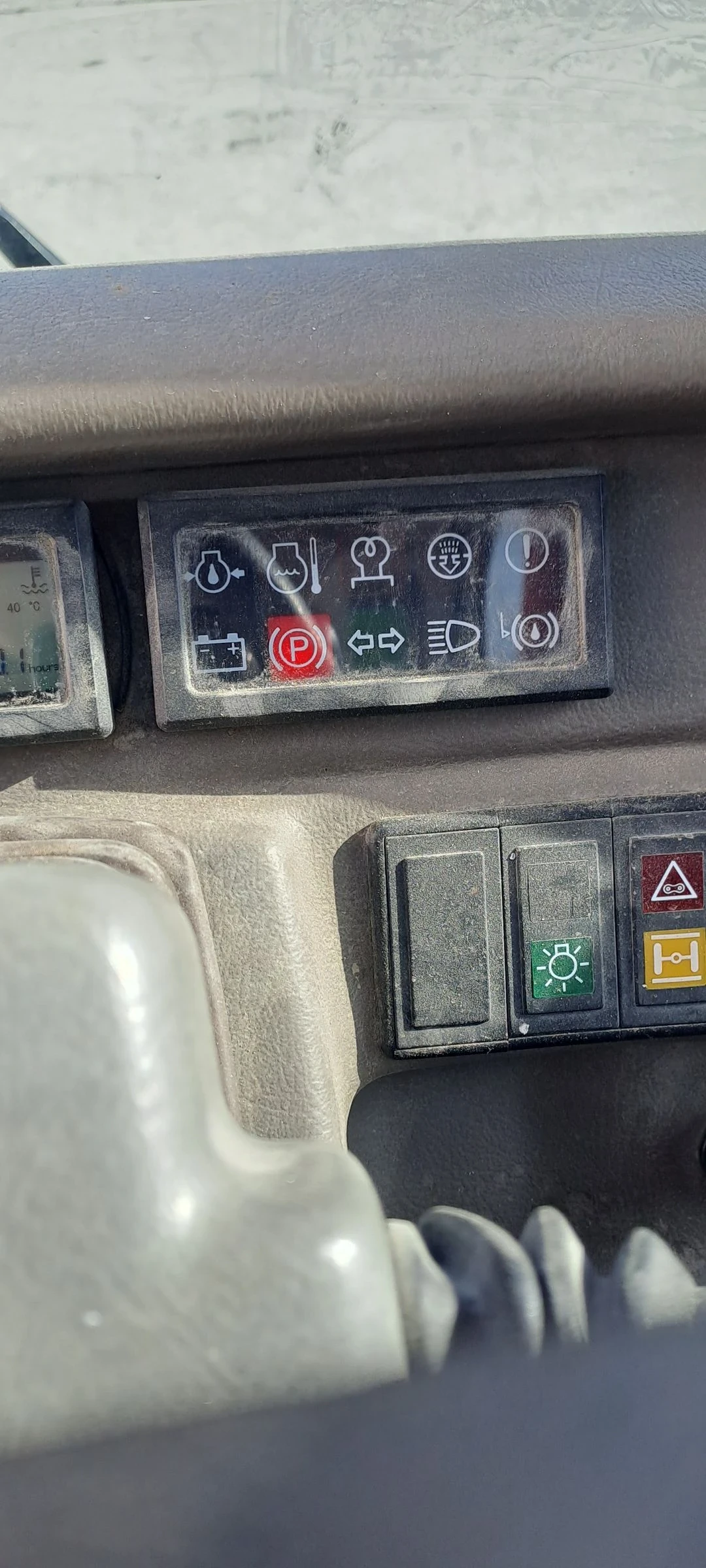 Челен товарач Manitou MRT1635 - изображение 7