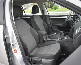 Skoda Octavia 1.8TSI/СЕРВИЗНА ИСТОРИЯ, снимка 11