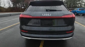 Audi E-Tron PREMIUM PLUS* QUATTRO* LONG RANGE* PANO, снимка 3