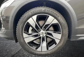 Volvo V60 Cross Country B4 AWD = Ultimate = Гаранция - 89250 лв. / 45632.80 € - 31868850 5