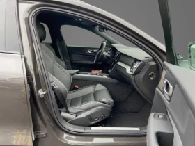 Volvo V60 Cross Country B4 AWD = Ultimate = Гаранция - 89250 лв. / 45632.80 € - 31868850 11