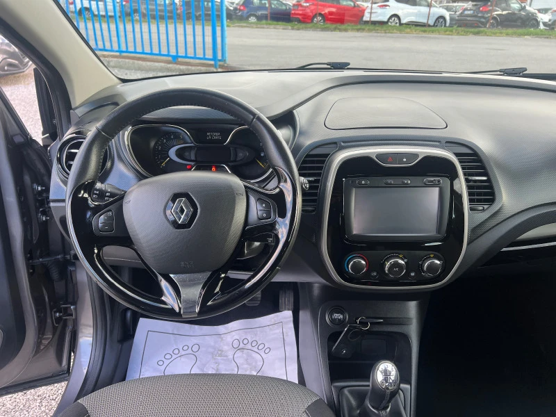 Renault Captur 1.5dci EURO6, снимка 7 - Автомобили и джипове - 40171660