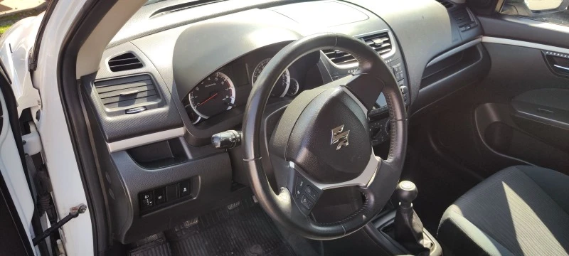 Suzuki Swift 1.3 I 4#4, снимка 14 - Автомобили и джипове - 46374433