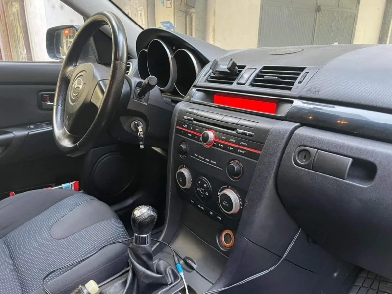 Mazda 3, снимка 4 - Автомобили и джипове - 48465279