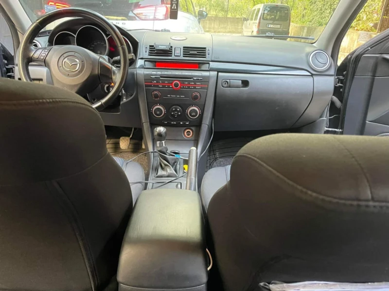 Mazda 3, снимка 2 - Автомобили и джипове - 48465279