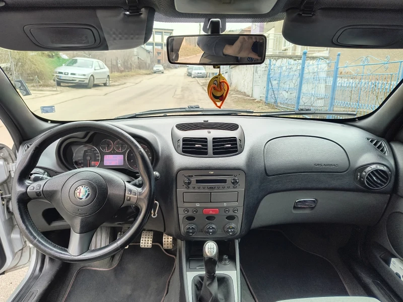 Alfa Romeo 147 147, снимка 9 - Автомобили и джипове - 49225320