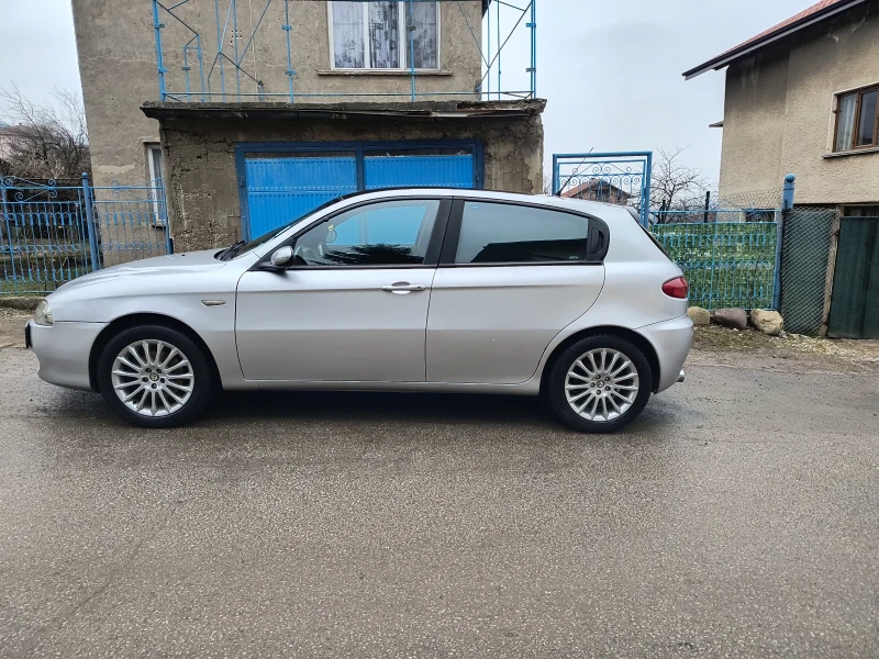 Alfa Romeo 147 147, снимка 3 - Автомобили и джипове - 49225320