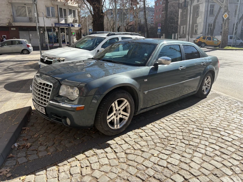 Chrysler 300c, снимка 1 - Автомобили и джипове - 49413140