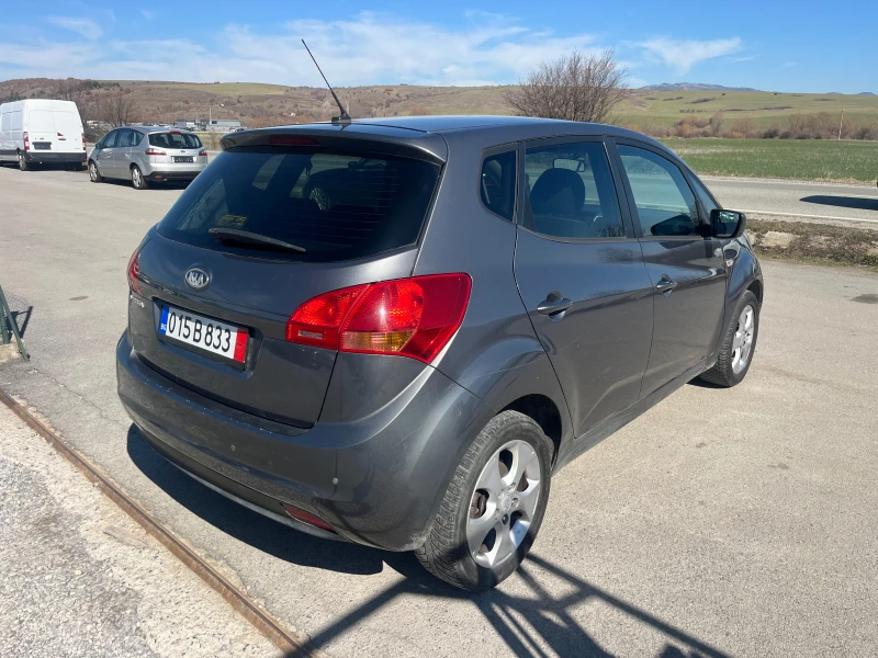 Kia Venga 1.4, снимка 4 - Автомобили и джипове - 49415797