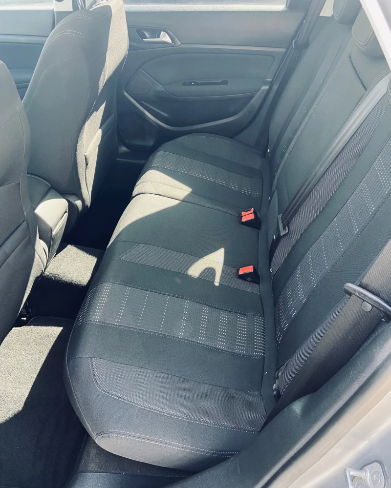 Peugeot 308 2.0hdi Key-less Auto , снимка 6 - Автомобили и джипове - 52824526
