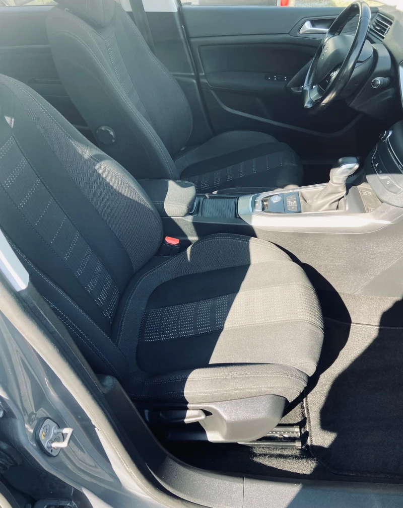 Peugeot 308 2.0hdi Key-less Auto , снимка 5 - Автомобили и джипове - 52824526