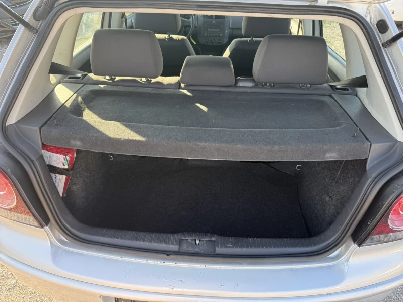 VW Polo 1.2* KLIMA* TOP, снимка 12 - Автомобили и джипове - 51324856