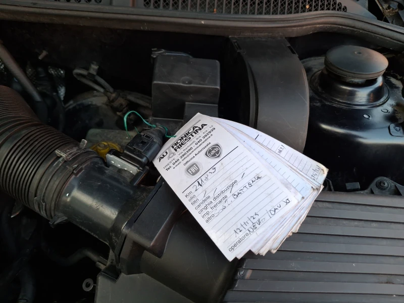 Audi A3 1.6i, снимка 15 - Автомобили и джипове - 52338214