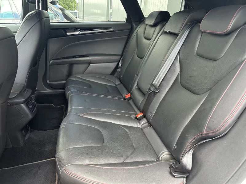 Ford Mondeo 2.0 ST-LINE/150HP/MEMO/CAM/NAVI/LED/KLESS/406g, снимка 8 - Автомобили и джипове - 51962083