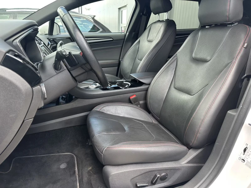 Ford Mondeo 2.0 ST-LINE/150HP/MEMO/CAM/NAVI/LED/KLESS/406g, снимка 4 - Автомобили и джипове - 51962083