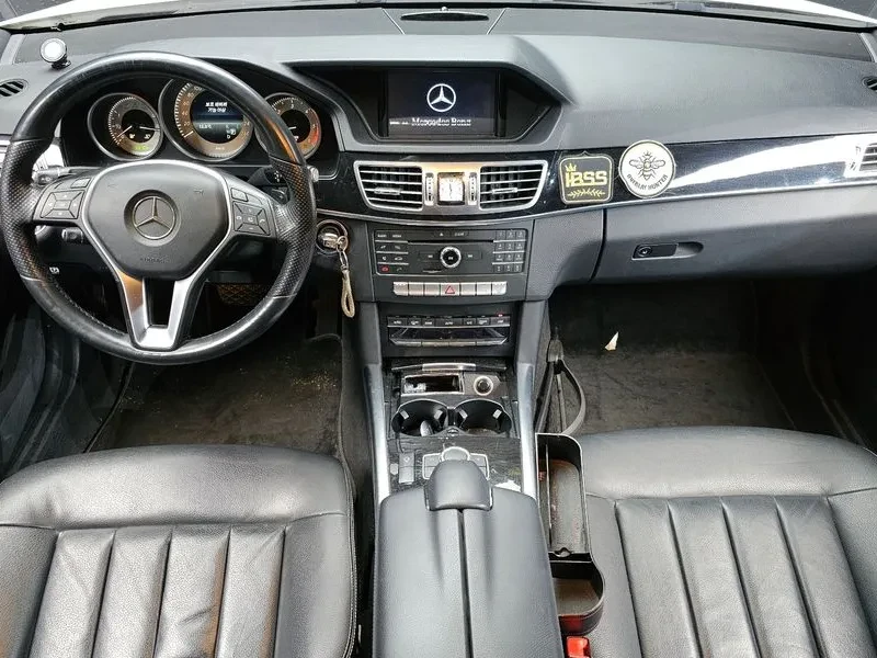 Mercedes-Benz E 220 CDI Avantgarde - САМО 30% АВАНС!, снимка 7 - Автомобили и джипове - 55441736