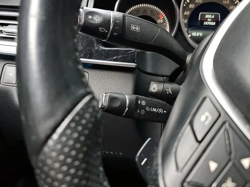Mercedes-Benz E 220 CDI Avantgarde - САМО 30% АВАНС!, снимка 17 - Автомобили и джипове - 55441736