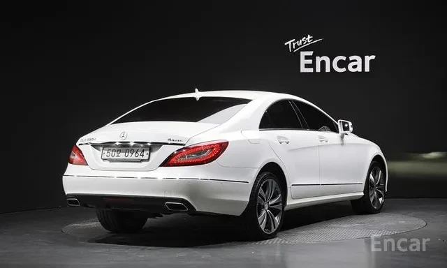 Mercedes-Benz CLS 350 D 4Matic Обдухване 360 Камера Шибидах , снимка 3 - Автомобили и джипове - 55805386