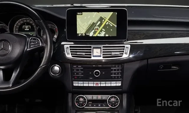 Mercedes-Benz CLS 350 D 4Matic Обдухване 360 Камера Шибидах , снимка 8 - Автомобили и джипове - 55805386