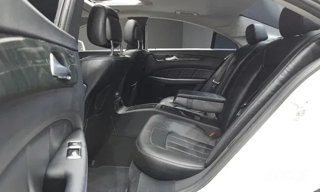 Mercedes-Benz CLS 350 D 4Matic Обдухване 360 Камера Шибидах , снимка 12 - Автомобили и джипове - 55805386