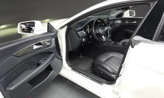 Mercedes-Benz CLS 350 D 4Matic Обдухване 360 Камера Шибидах , снимка 5 - Автомобили и джипове - 55805386