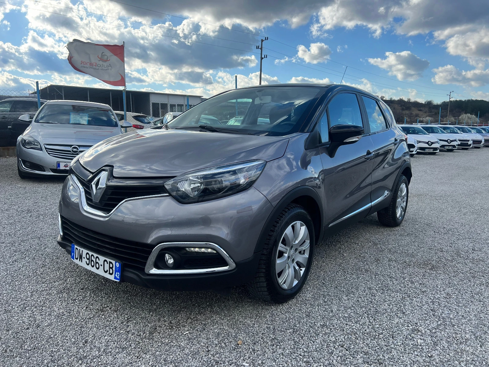 Renault Captur 1.5dci EURO6, снимка 1