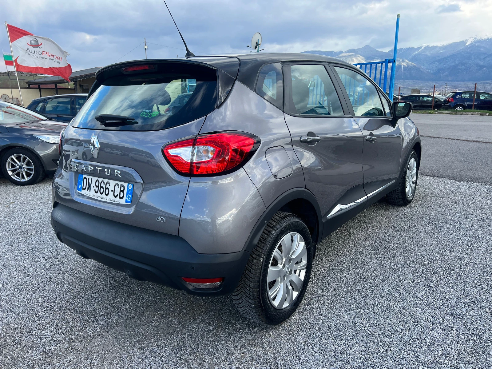 Renault Captur 1.5dci EURO6 - изображение 4