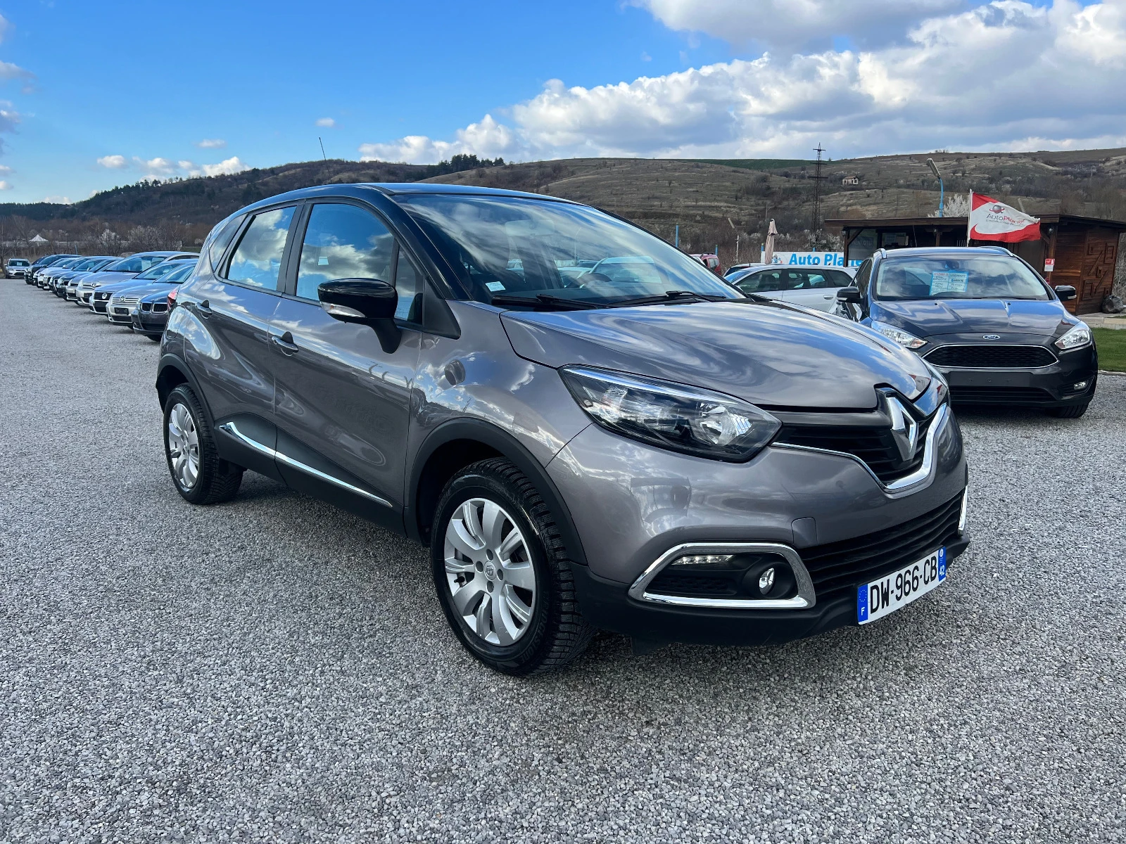 Renault Captur 1.5dci EURO6 - изображение 3