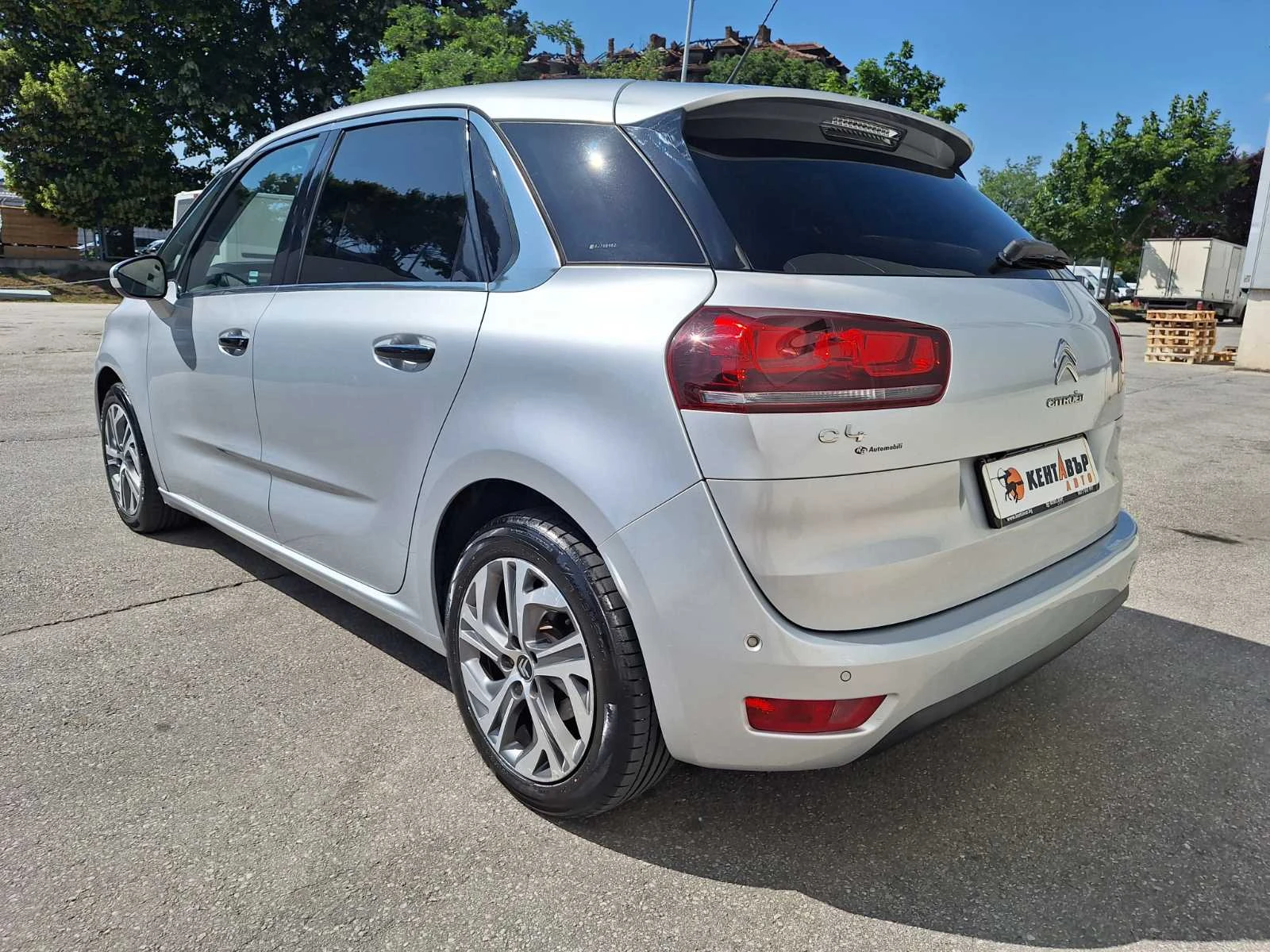 Citroen C4 Picasso 1.6d 116 к.с. - изображение 3