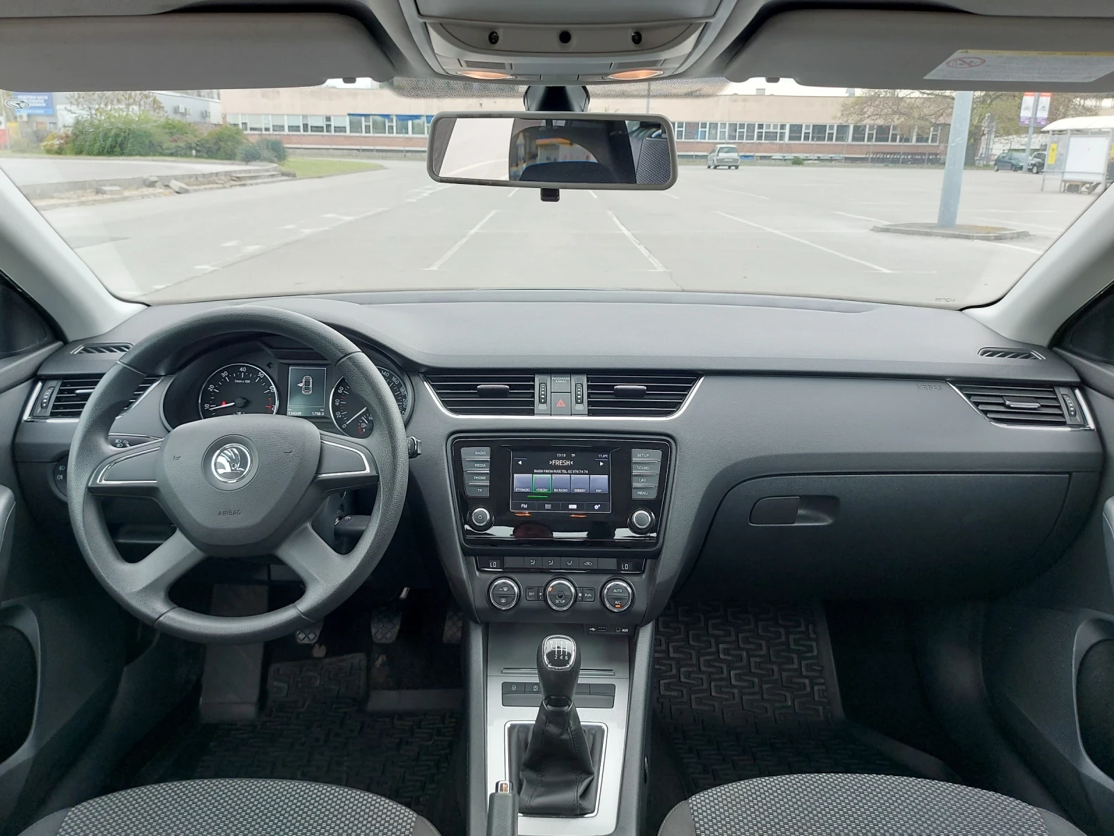 Skoda Octavia 1.8TSI/СЕРВИЗНА ИСТОРИЯ - изображение 8