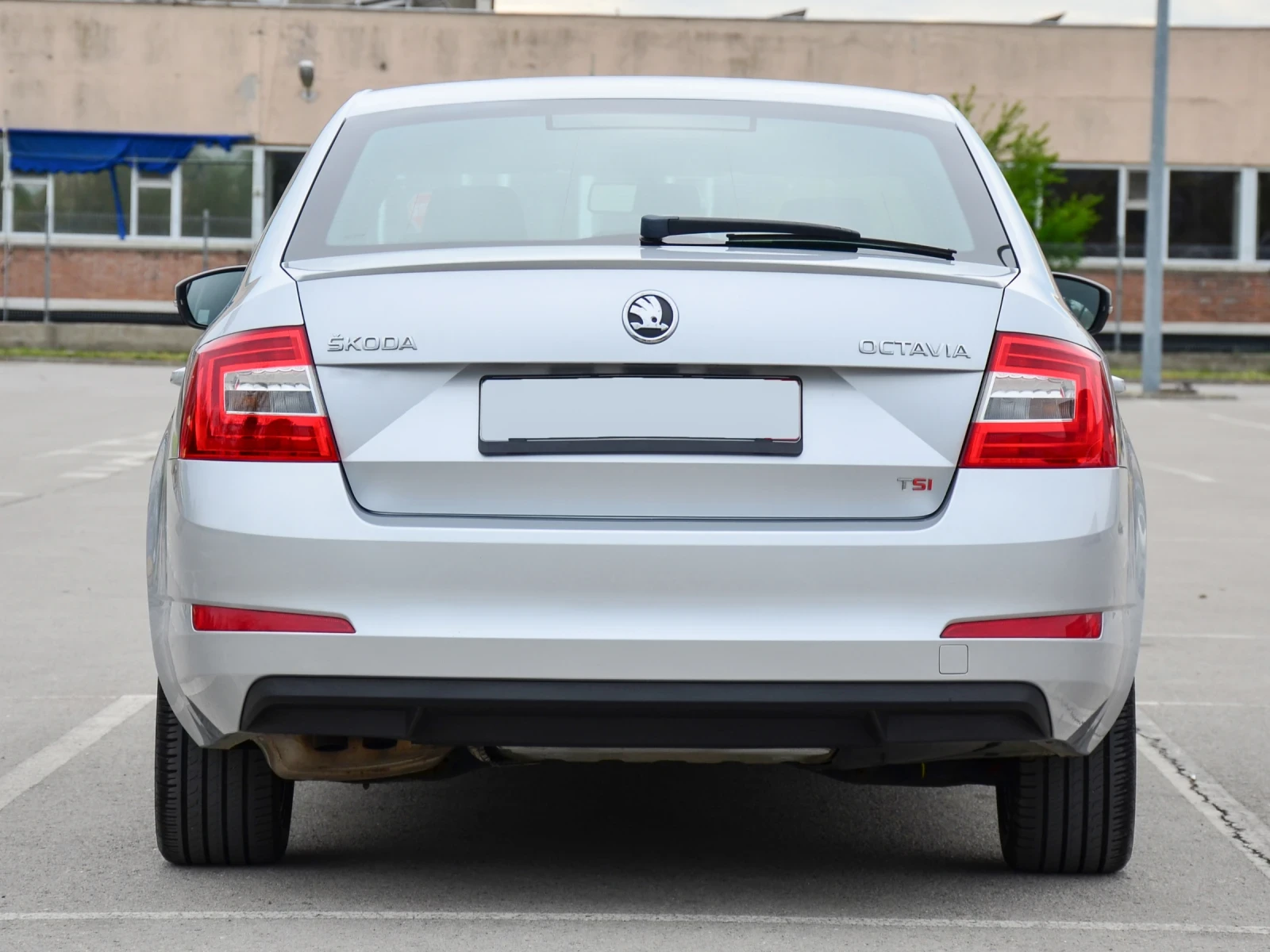 Skoda Octavia 1.8TSI/СЕРВИЗНА ИСТОРИЯ - изображение 5
