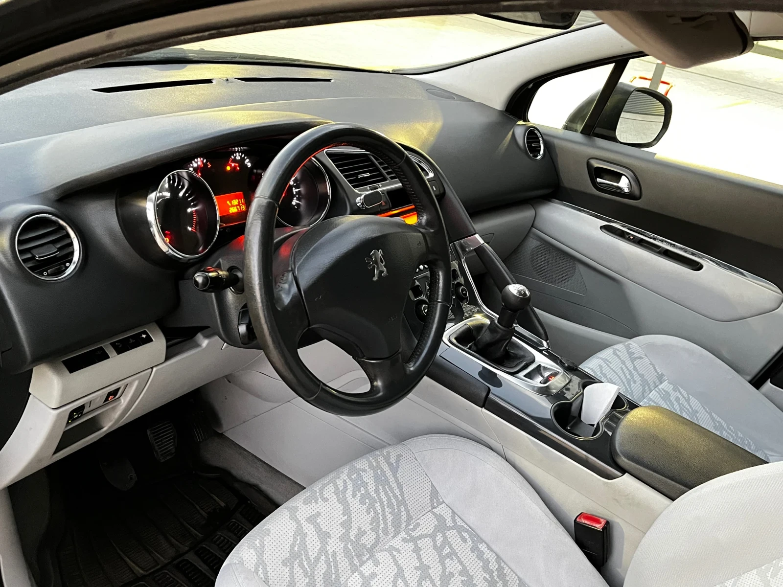 Peugeot 3008 1.6ГАЗ/БЕНЗИН/2010/година - изображение 10