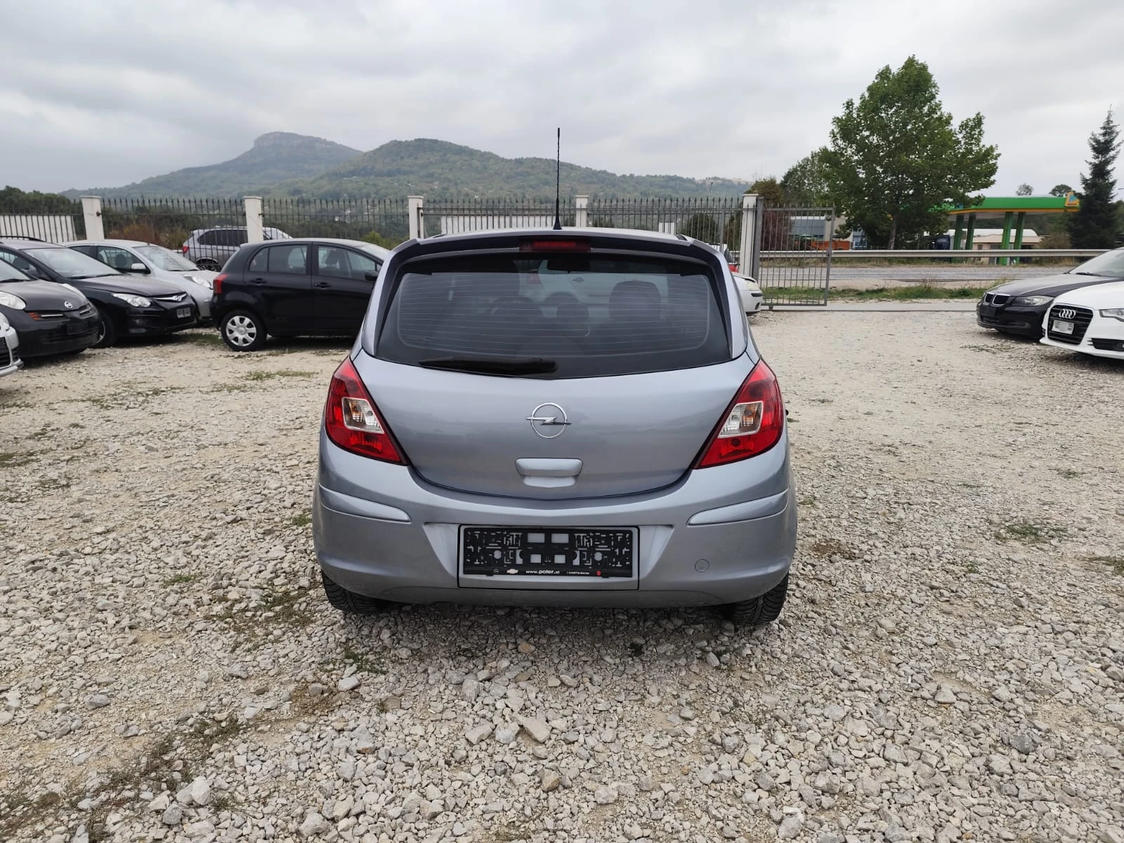 Opel Corsa 1.2 дизел - изображение 6