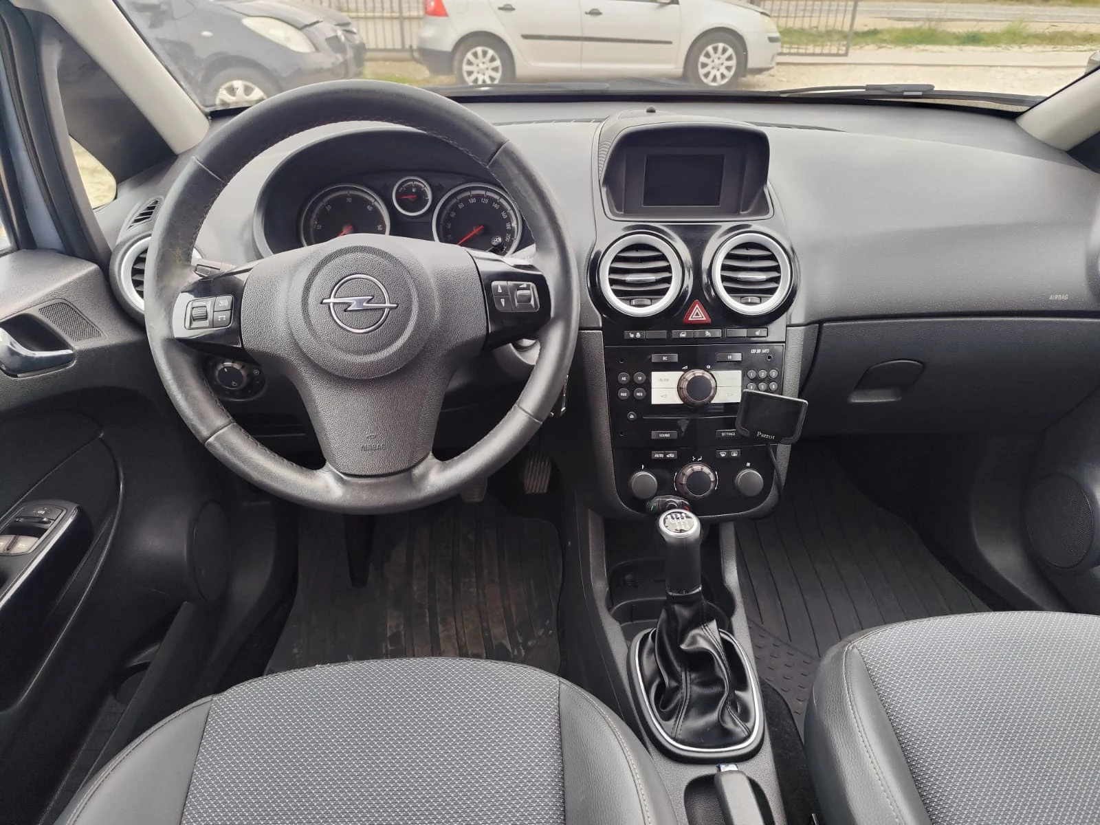 Opel Corsa 1.2 дизел - изображение 9