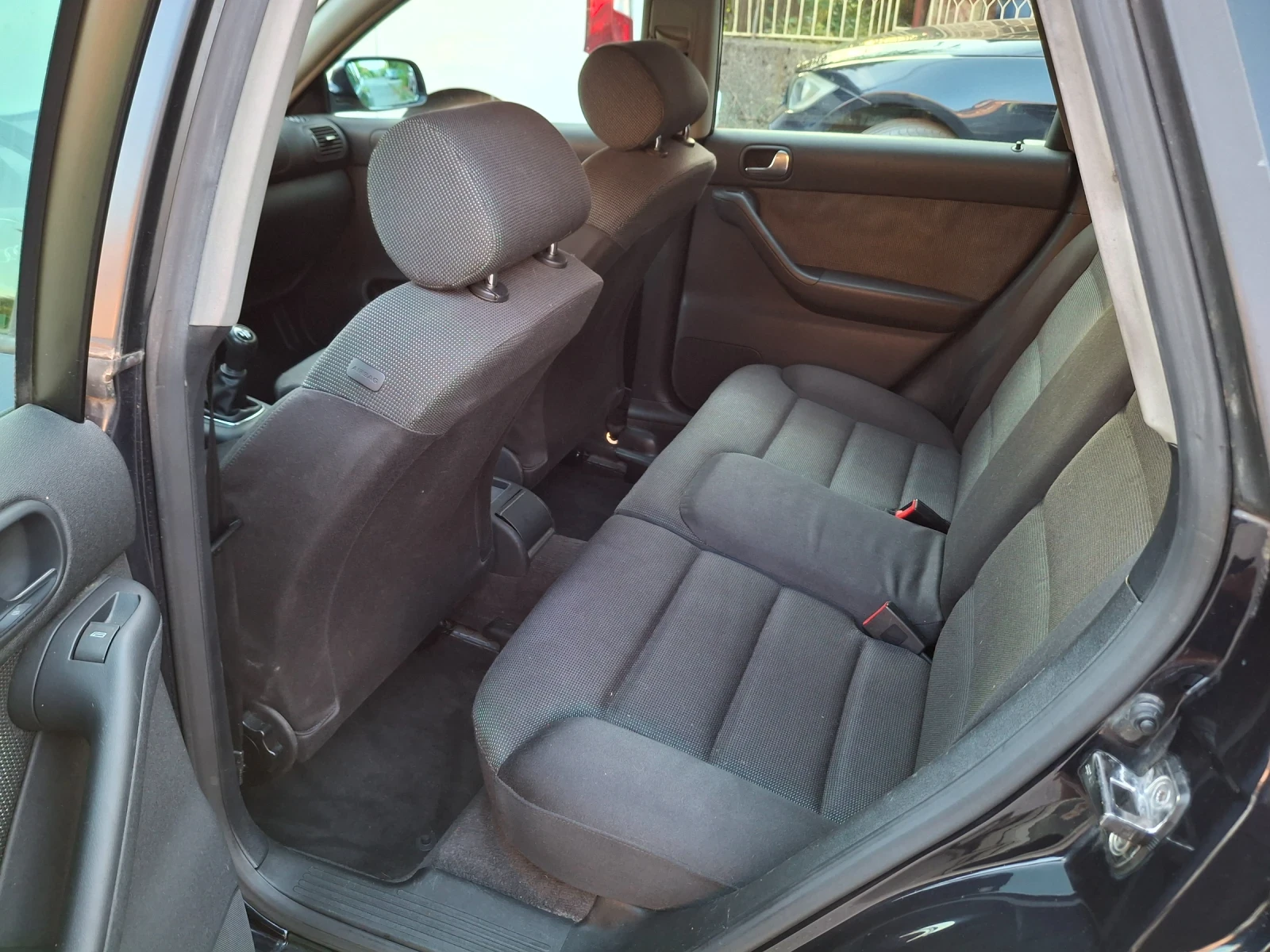 Audi A3 1.6i | Mobile.bg   12