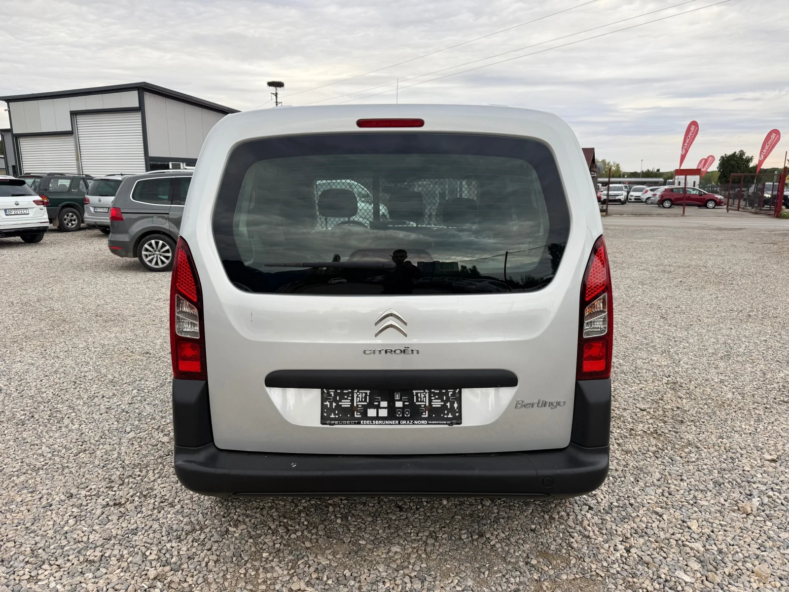 Citroen Berlingo 1.6HDI-75PS-КЛИМАТИК - изображение 6