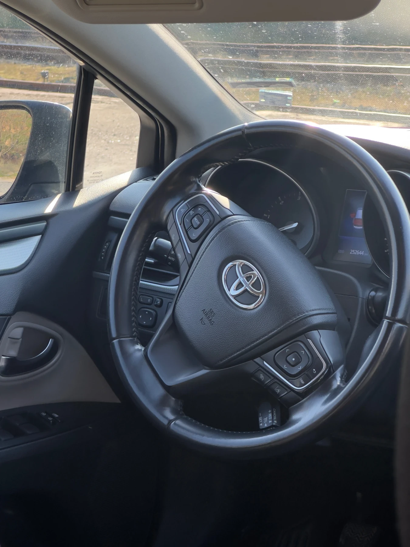 Toyota Avensis  2.0Dd4d Edition S, снимка 10 - Автомобили и джипове - 53749125