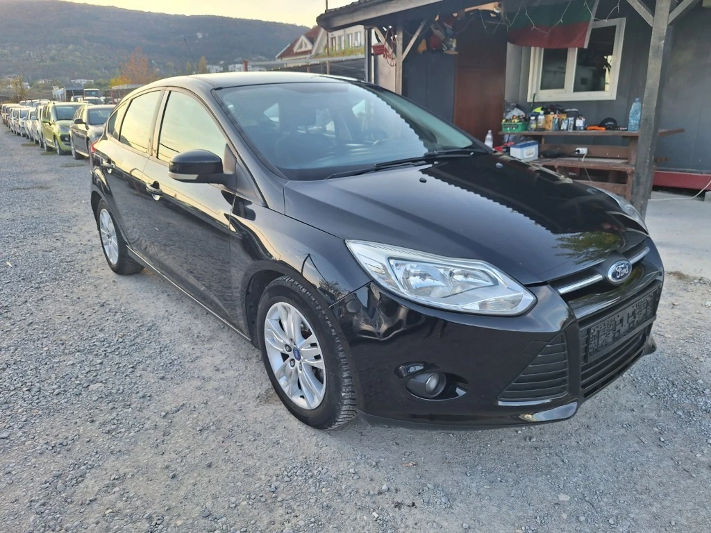 Ford Focus 1.6CDTI * Ръчка* , снимка 3 - Автомобили и джипове - 53770681