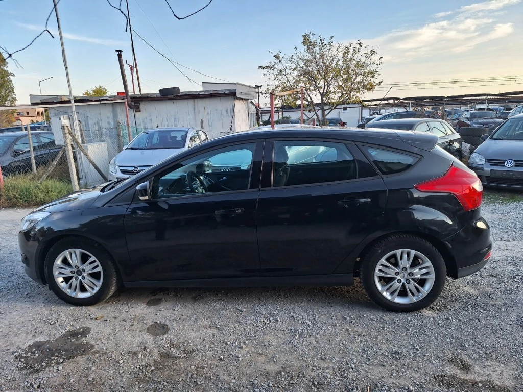 Ford Focus 1.6CDTI * Ръчка* , снимка 6 - Автомобили и джипове - 53770681