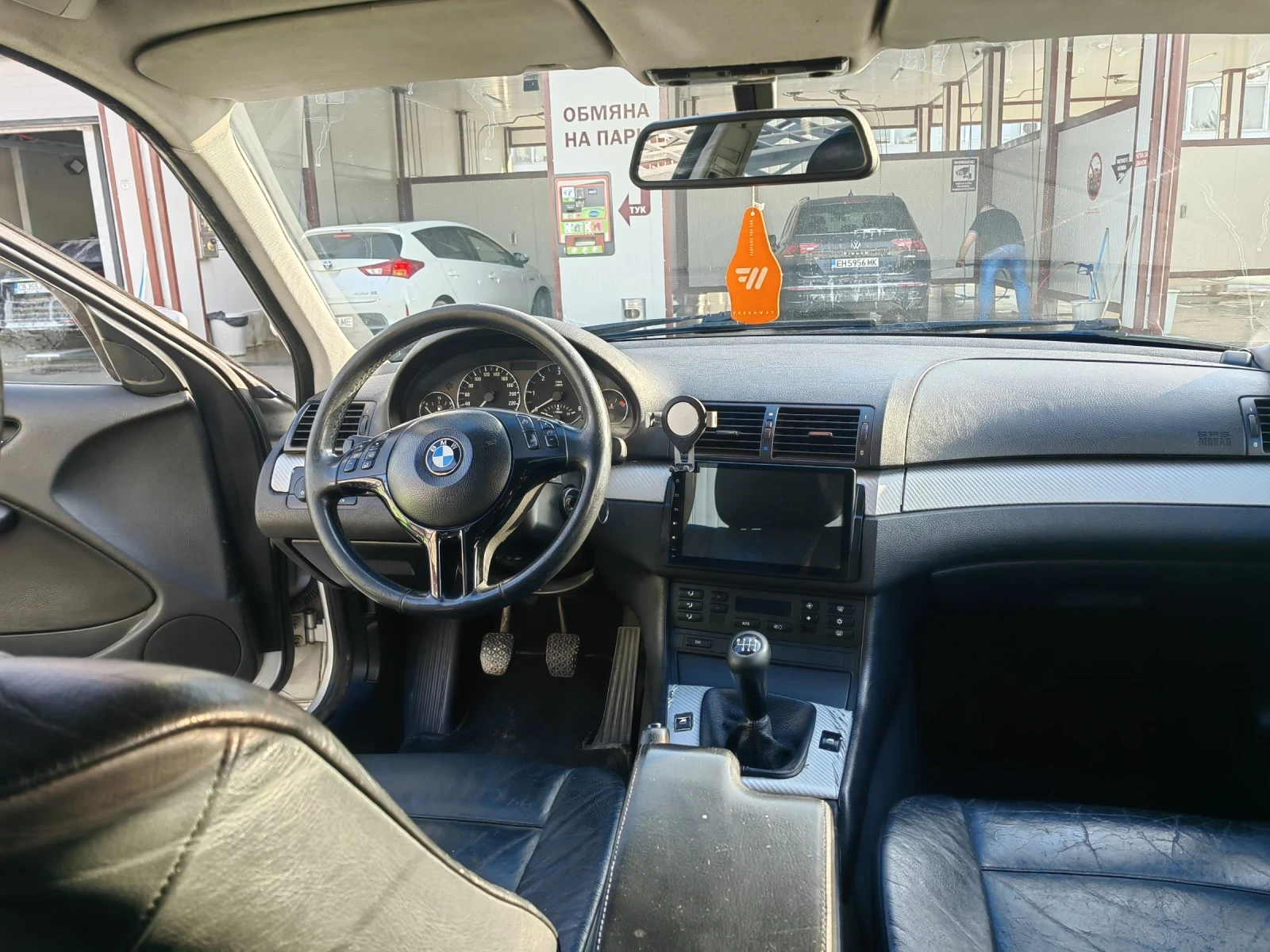 BMW 320 Комби, снимка 5 - Автомобили и джипове - 53827493