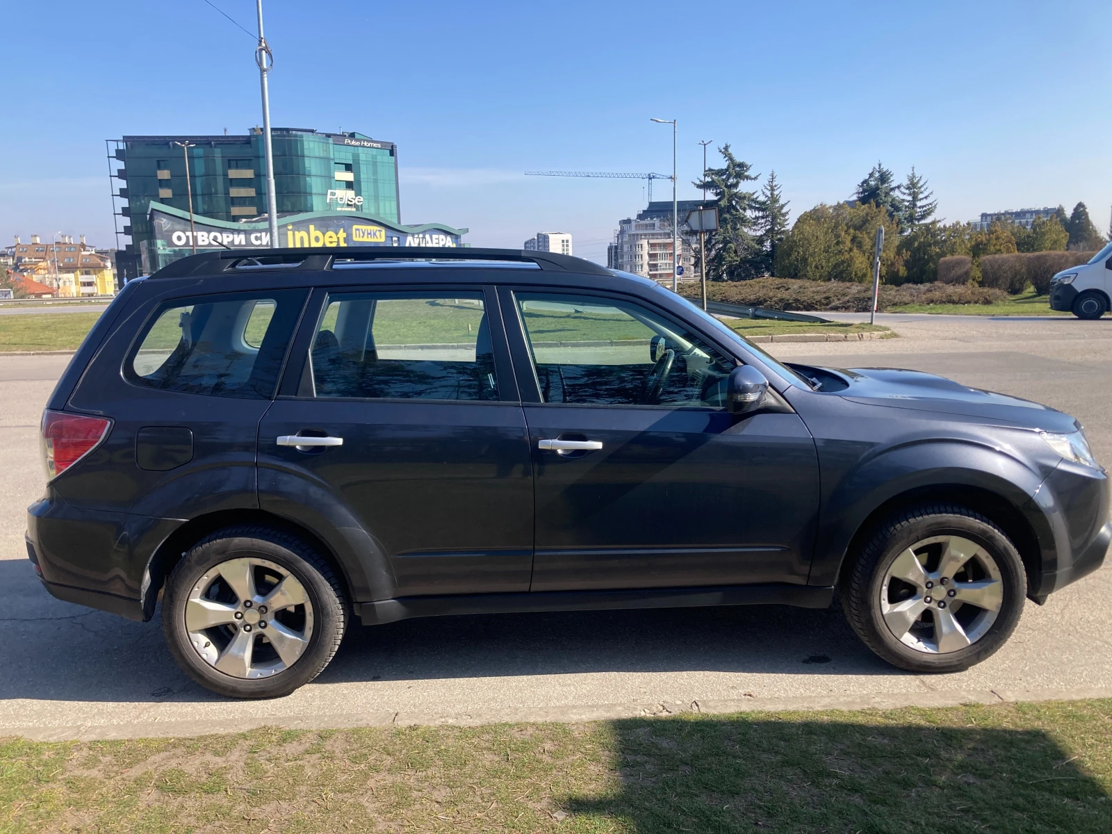 Subaru Forester, снимка 6 - Автомобили и джипове - 54004260